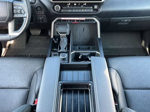 Used 2025 Toyota Tundra SR5 w/ SR5 Premium Package AWD/4WD image 15