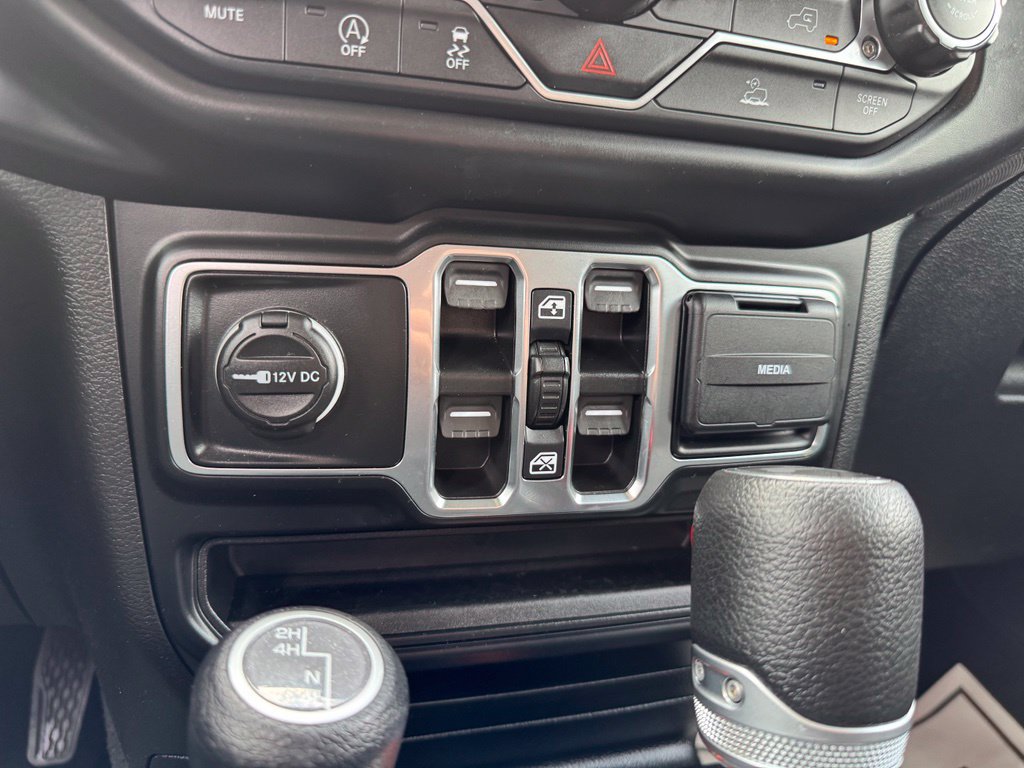 Used 2021 Jeep Wrangler Unlimited Sport AWD/4WD image 22