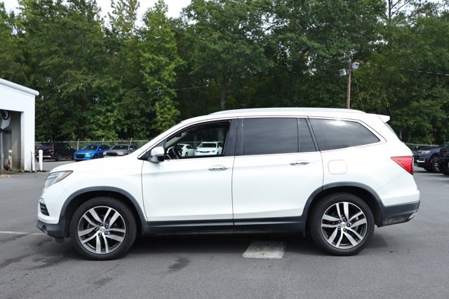 Used 2018 Honda Pilot Touring image 5