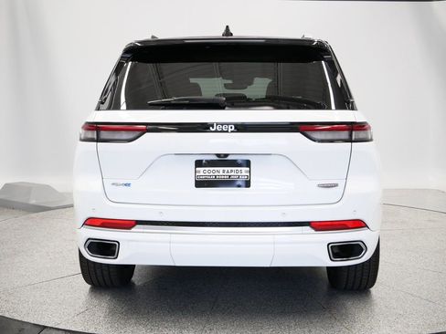 Used 2023 Jeep Grand Cherokee Summit image 12