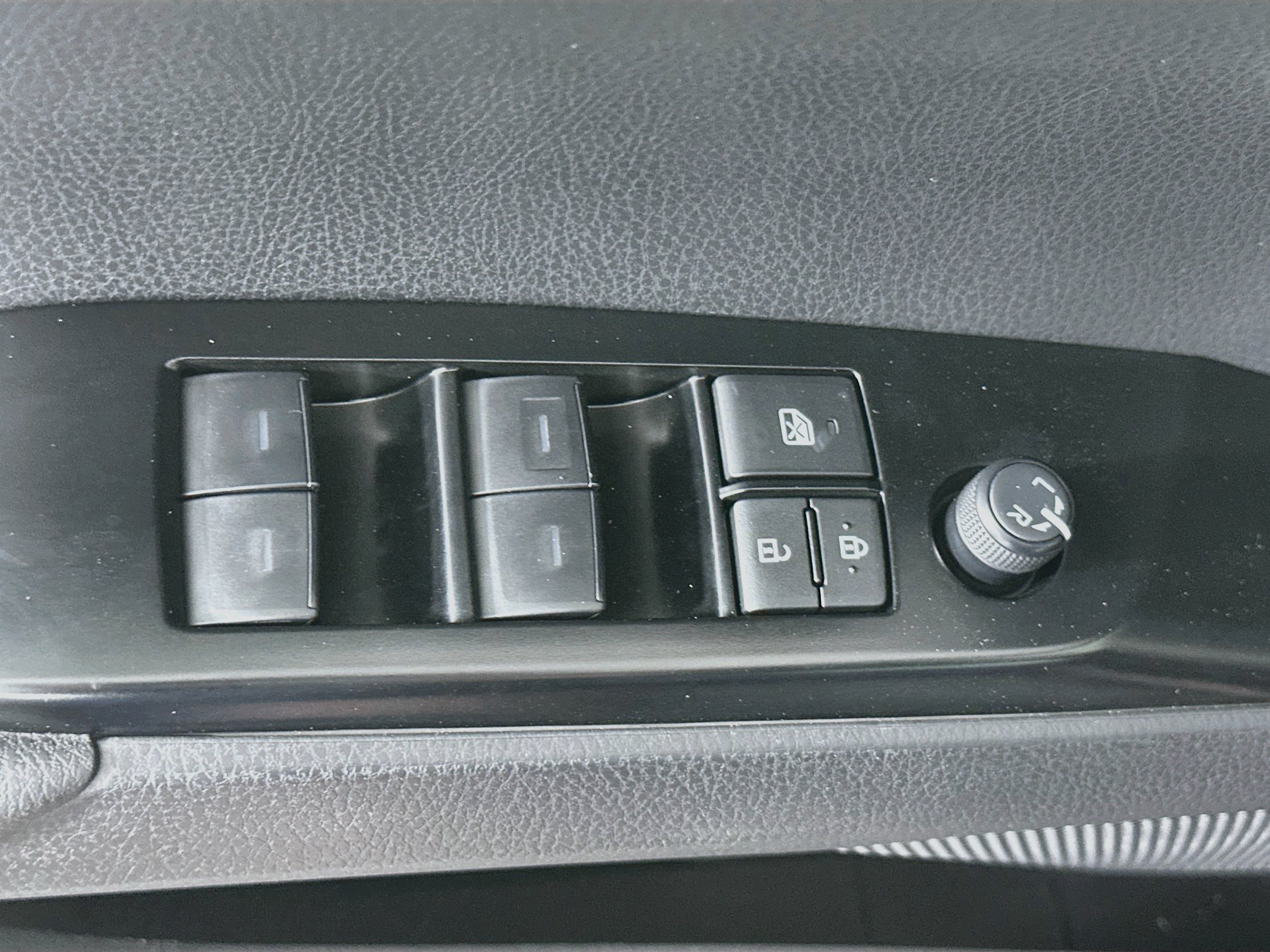 Used 2026 Toyota Camry SE w/ Convenience Package FWD image 15