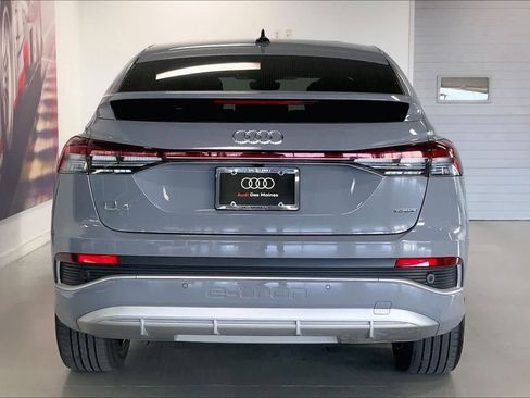 Used 2023 Audi Q4 e-tron Premium w/ Convenience Package image 5