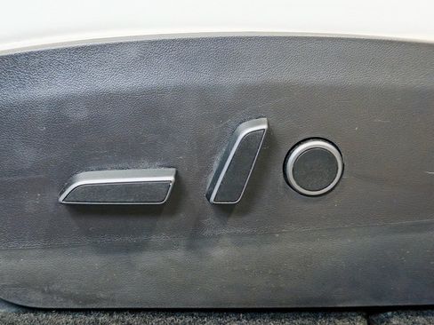 Used 2021 Tesla Model Y Long Range image 6