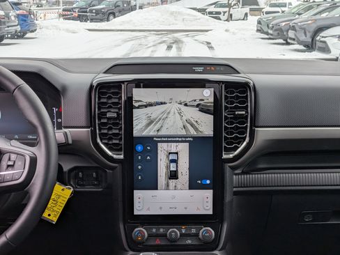 Used 2025 Ford Ranger XLT image 35