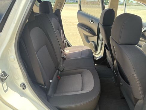 Used 2011 Nissan Rogue SV FWD image 28