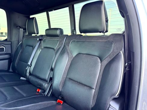 Used 2025 RAM 1500 Laramie image 16