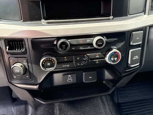 New 2025 Ford F350 XL w/ XL Chrome Package image 17