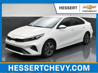 Used 2023 Kia Forte LXS FWD video 1