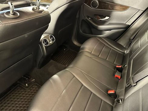 Used 2020 Mercedes-Benz GLC 300 4MATIC image 13
