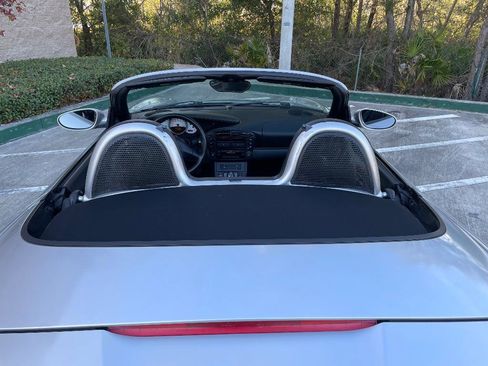 Used 2001 Porsche Boxster S image 11