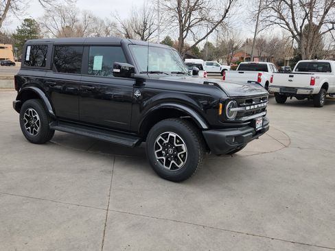 New 2025 Ford Bronco Outer Banks image 19
