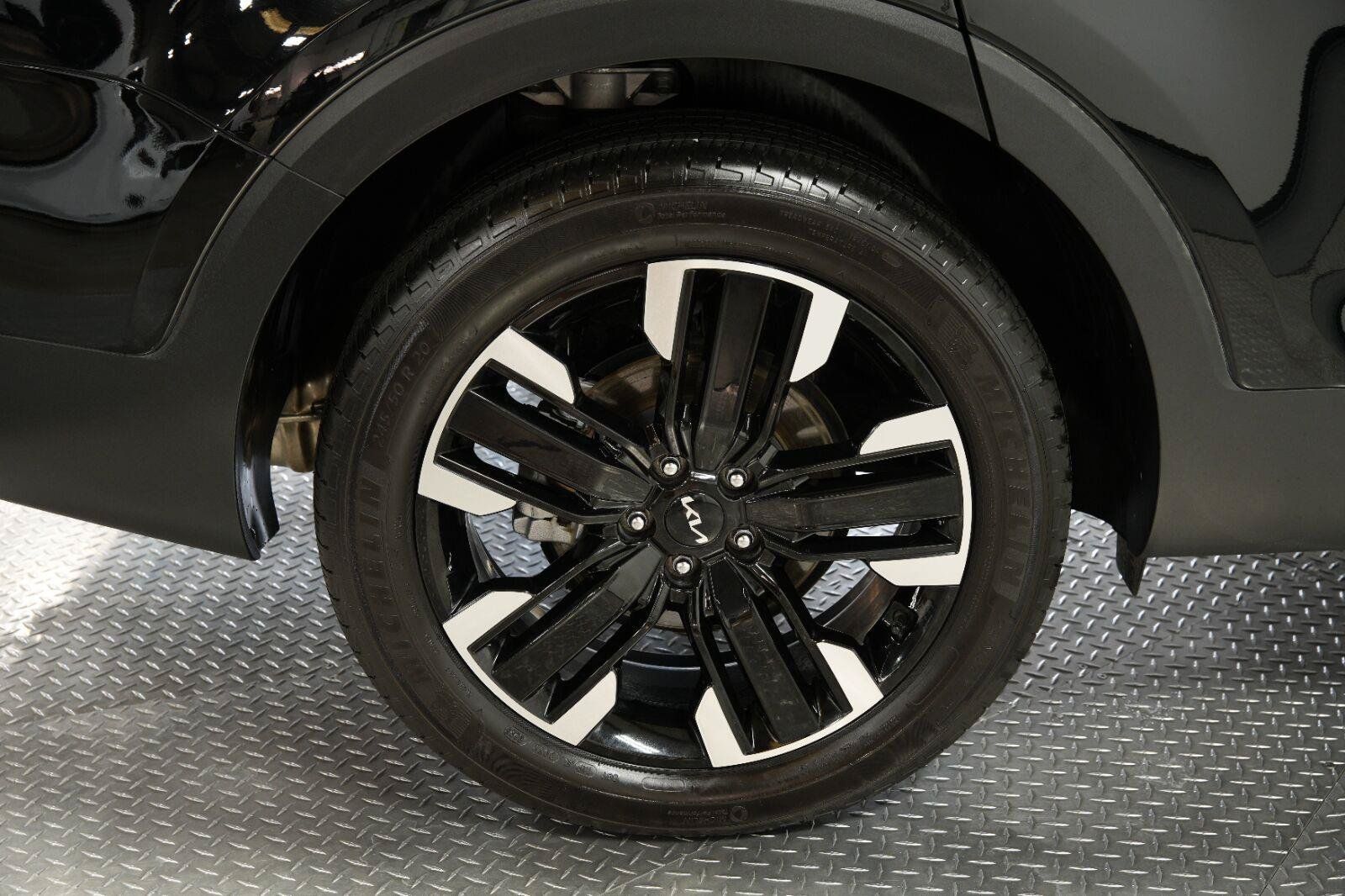 Used 2025 Kia Telluride SX AWD/4WD image 27