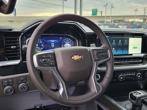 New 2026 Chevrolet Silverado 1500 LT w/ Z71 Off-Road Package image 15