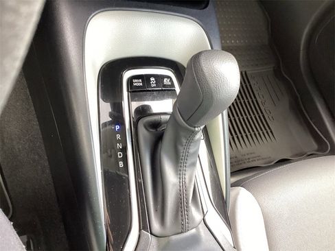 Used 2024 Toyota Corolla LE image 22