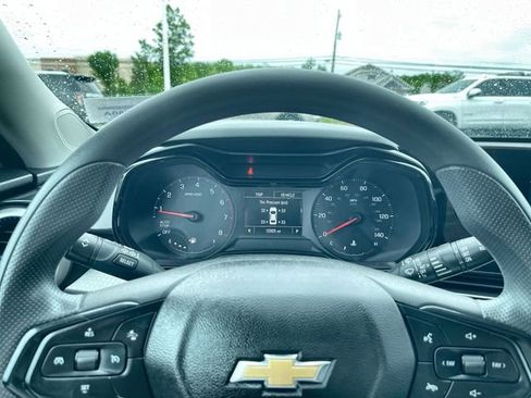 Certified 2024 Chevrolet Trax LS FWD image 12