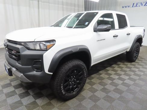 Used 2025 Chevrolet Colorado Trail Boss image 6