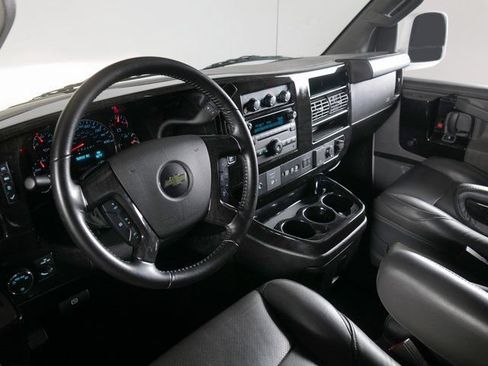 Used 2022 Chevrolet Express 2500 Extended w/ Enhanced Convenience Package RWD image 16