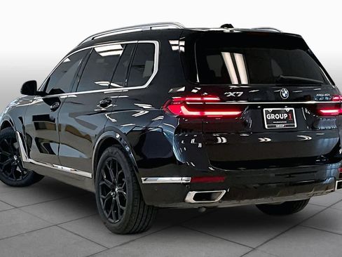 Used 2023 BMW X7 xDrive40i w/ Premium Package AWD/4WD image 11