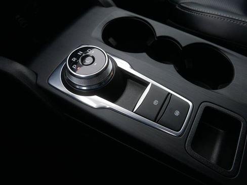 Certified 2024 Ford Escape Platinum image 23