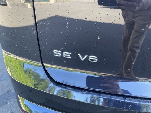 Used 2021 Volkswagen Atlas Cross Sport SE image 16