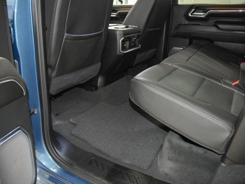 Used 2024 GMC Sierra 2500 Denali w/ Technology Package AWD/4WD image 45