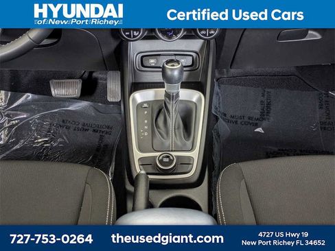 Certified 2024 Hyundai Venue SEL image 20