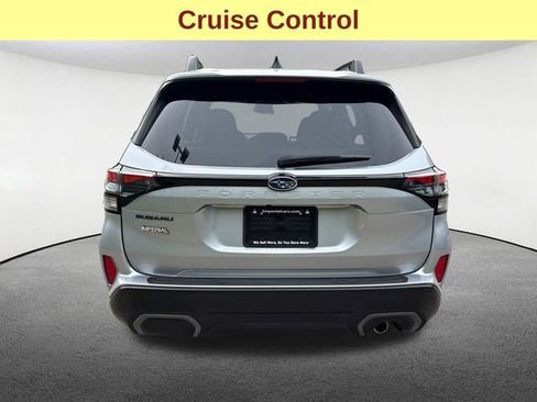 Used 2025 Subaru Forester Limited AWD/4WD image 12