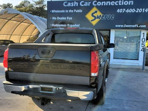 Used 2006 Chevrolet Avalanche Z71 w/ Sun And Sound Package image 11