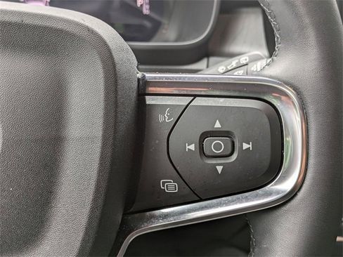 Certified 2023 Volvo XC40 Recharge Ultimate image 12