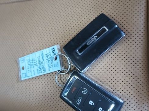 Used 2022 Jeep Grand Cherokee Summit AWD/4WD image 50