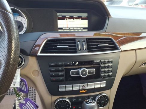 Used 2014 Mercedes-Benz C 300 4MATIC Sedan image 22