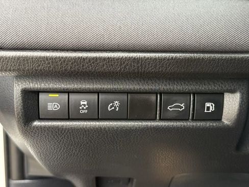 Used 2025 Toyota Camry LE image 25