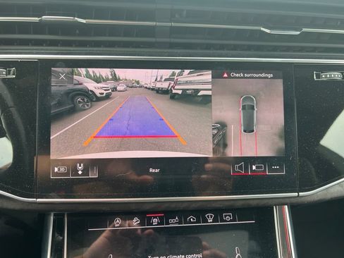 Used 2019 Audi Q8 Prestige AWD/4WD image 12