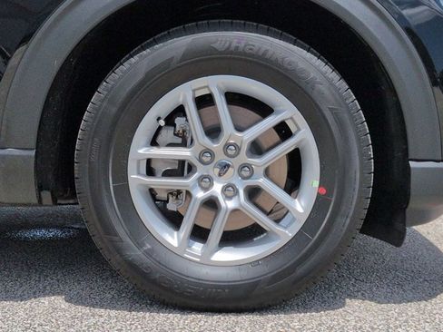 New 2026 Ford Explorer Active RWD image 11