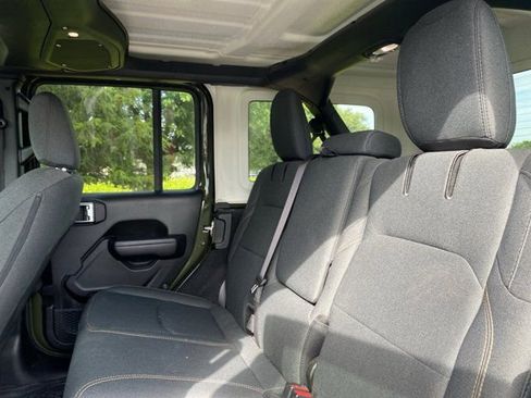 Used 2024 Jeep Wrangler Unlimited AWD/4WD image 14