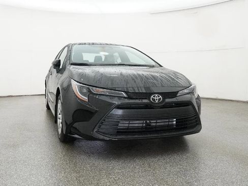 Certified 2026 Toyota Corolla LE image 31