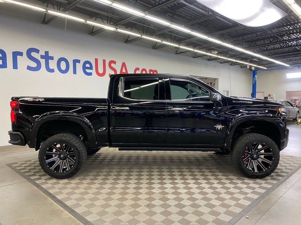 Used 2020 Chevrolet Silverado 1500 LTZ w/ LTZ Plus Package AWD/4WD image 11