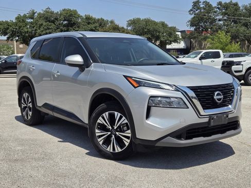 Certified 2023 Nissan Rogue SV FWD image 1