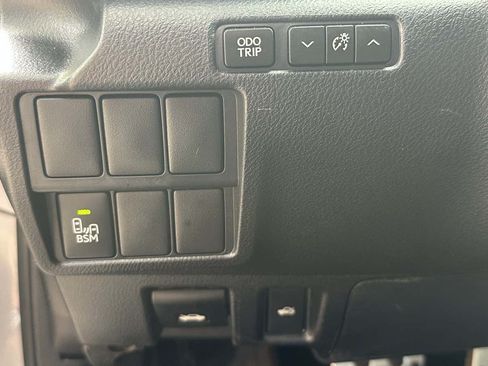 Used 2016 Lexus IS 300 AWD w/ F Sport Package image 26