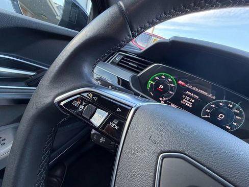 Used 2024 Audi Q8 e-tron Prestige w/ Prestige Package image 29