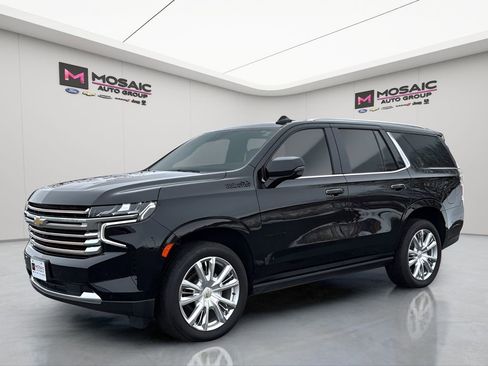 Used 2023 Chevrolet Tahoe High Country w/ LPO, Illumination Package AWD/4WD image 3