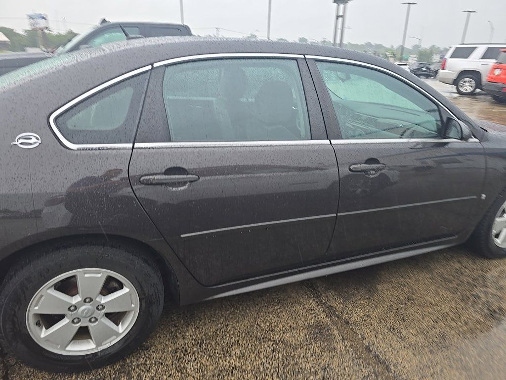 Used 2009 Chevrolet Impala LT FWD image 6
