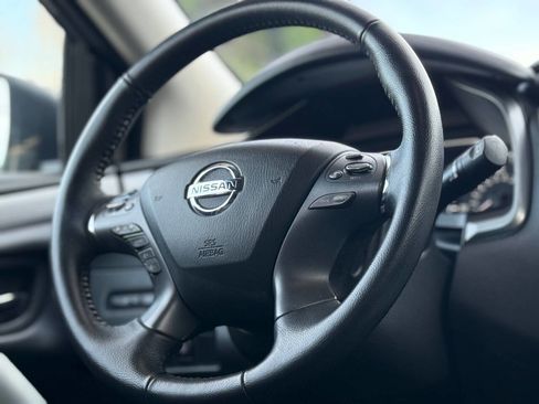 Used 2022 Nissan Murano SV image 21