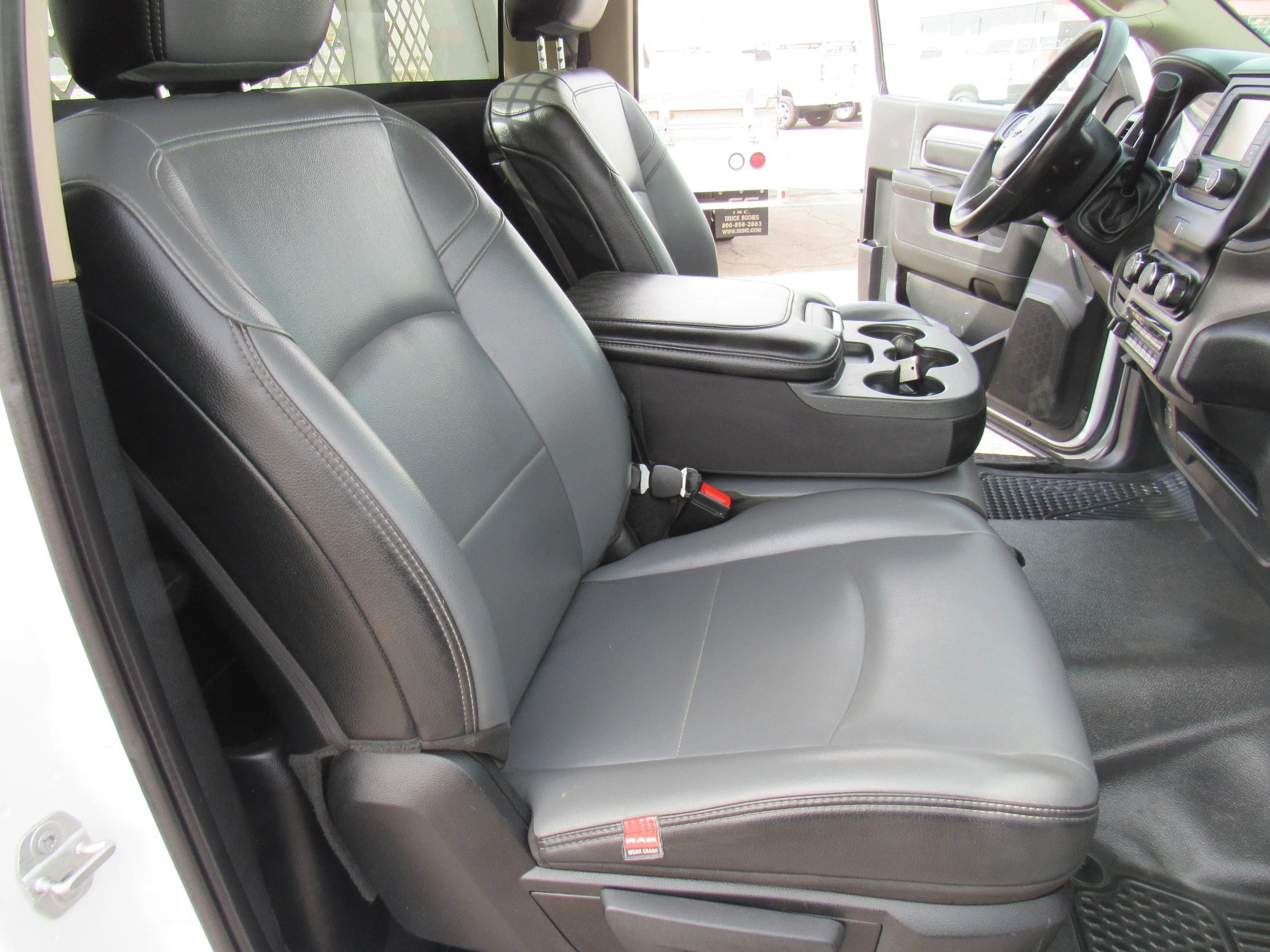 Used 2020 RAM 5500 Tradesman RWD image 10