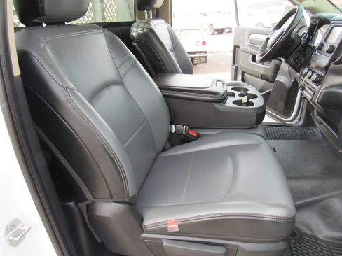 Used 2020 RAM 5500 Tradesman RWD image 10
