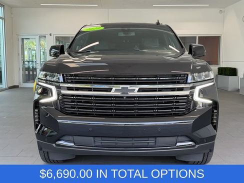 Used 2022 Chevrolet Tahoe RST w/ Luxury Package RWD image 2