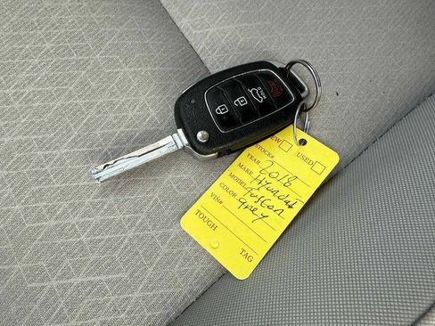 Used 2018 Hyundai Tucson SEL image 16