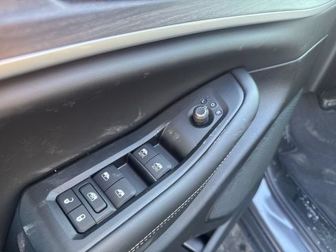 New 2026 Jeep Grand Cherokee Altitude AWD/4WD image 15