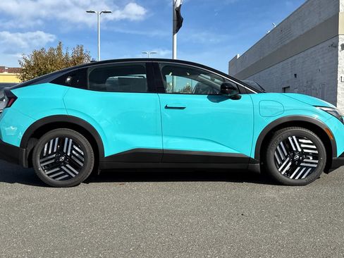 New 2026 Nissan Leaf SV+ w/ Floor Mat Package (SV+) image 3