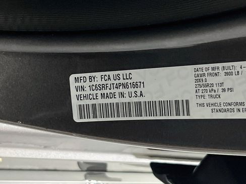 Used 2023 RAM 1500 Laramie AWD/4WD image 31